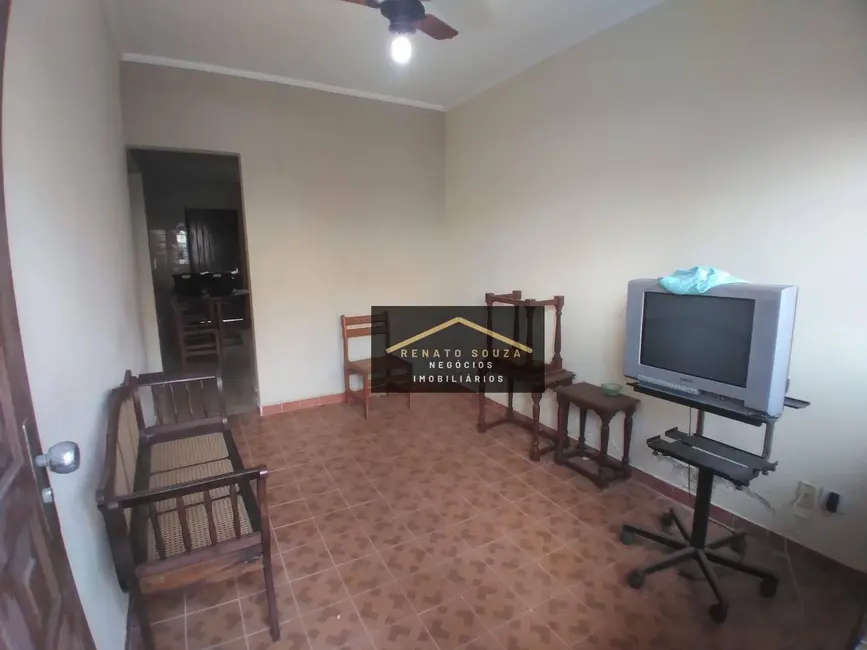 Casa com 2 quartos à venda, 300m2 em Centro, Peruibe - SP - imagem 3 Foto 3 de Casa com 2 quartos à venda, 300m2 em Centro, Peruibe - SP