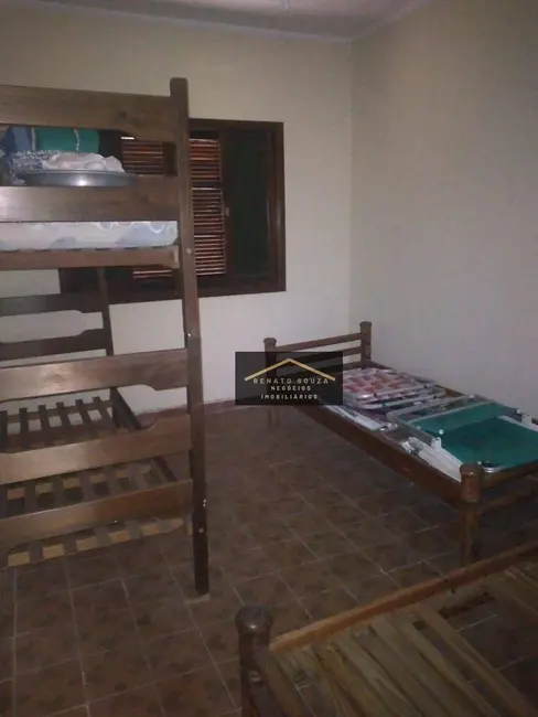 Casa com 2 quartos à venda, 300m2 em Centro, Peruibe - SP - imagem 5 Foto 5 de Casa com 2 quartos à venda, 300m2 em Centro, Peruibe - SP