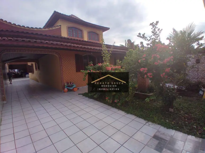 Casa com 8 quartos à venda, 1004m2 em Peruibe - SP - imagem 7 Foto 7 de Casa com 8 quartos à venda, 1004m2 em Peruibe - SP