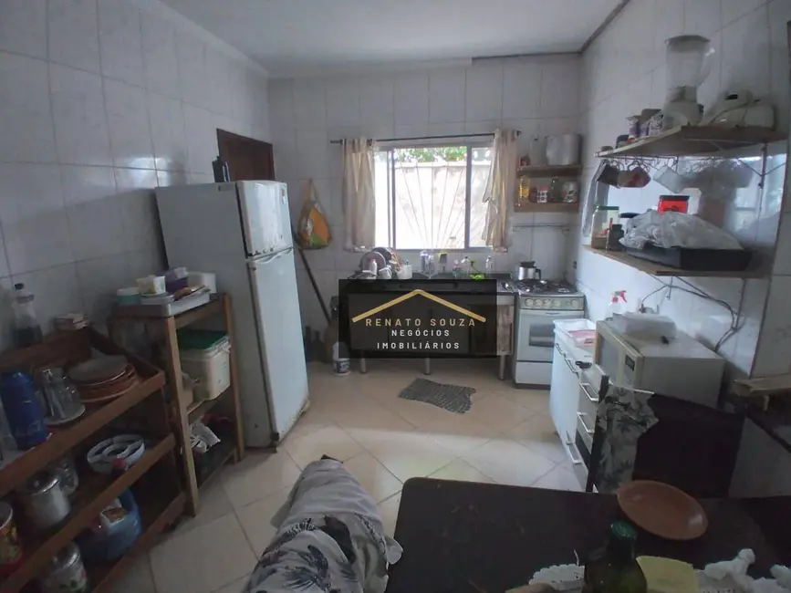 Casa com 2 quartos à venda, 250m2 em Peruibe - SP - imagem 4 Foto 4 de Casa com 2 quartos à venda, 250m2 em Peruibe - SP