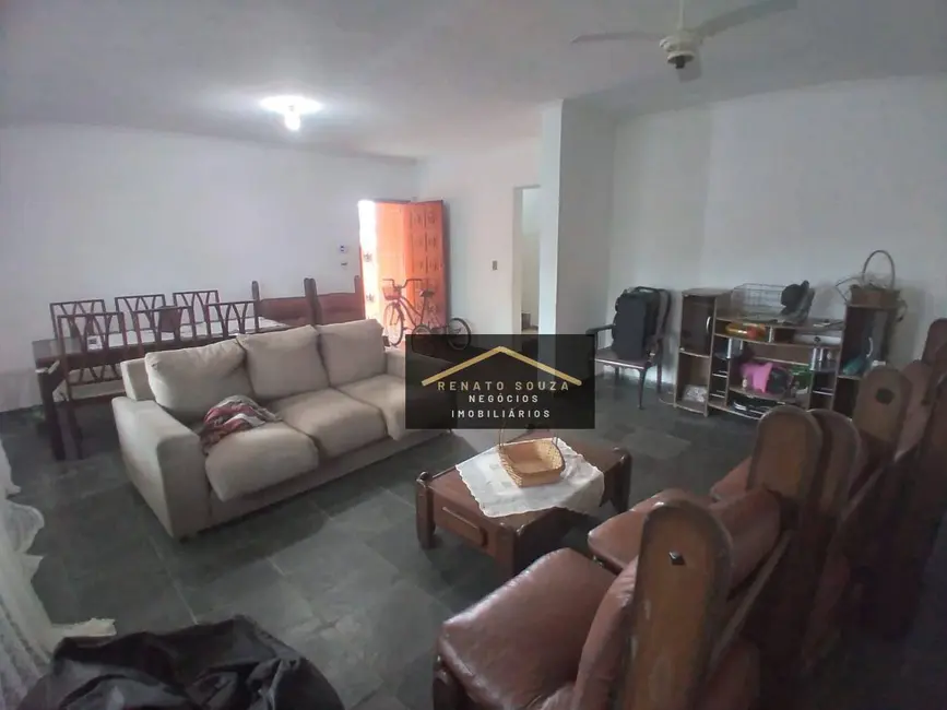 Foto 9 de Casa com 3 quartos à venda, 300m2 em Peruibe - SP