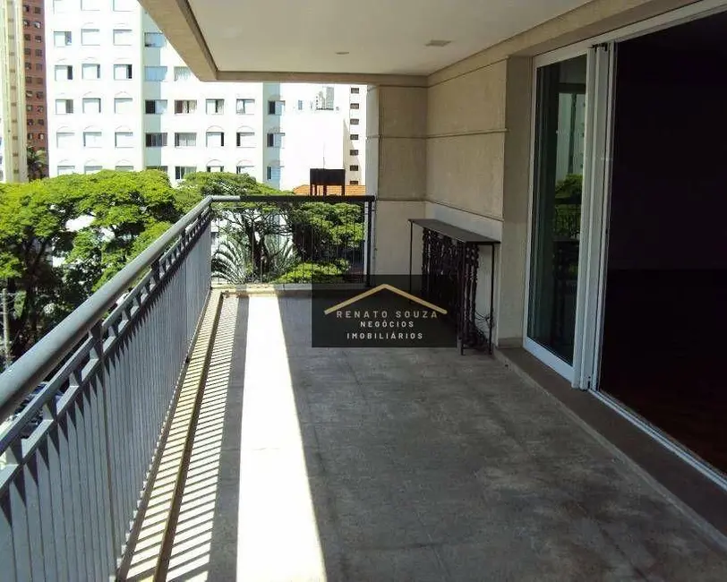 Foto 3 de Apartamento com 3 quartos à venda, 231m2 em Vila Nova Conceição, São Paulo - SP