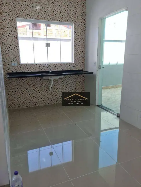 Foto 4 de Casa com 2 quartos à venda, 100m2 em Peruibe - SP