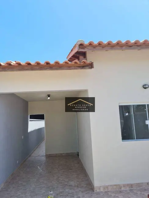 Foto 2 de Casa com 2 quartos à venda, 100m2 em Peruibe - SP