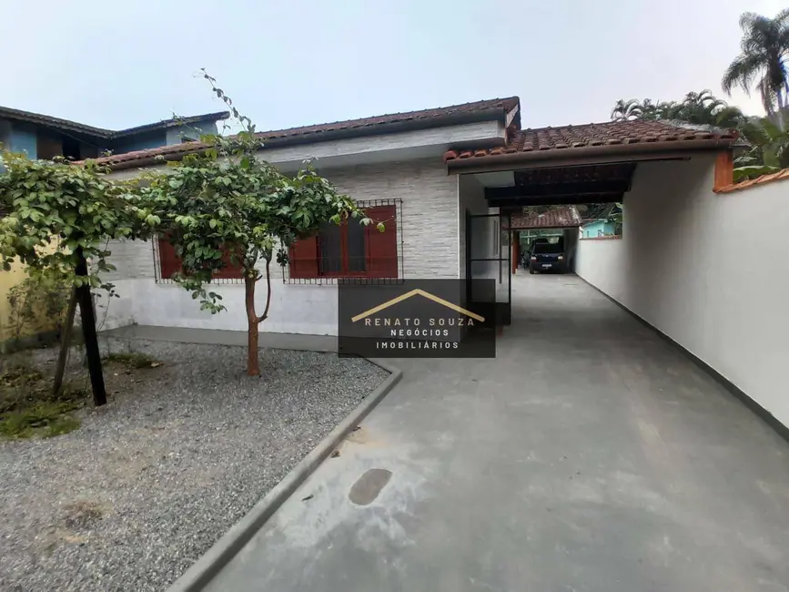 Casa com 2 quartos à venda, 500m2 em Peruibe - SP - imagem 2 Foto 2 de Casa com 2 quartos à venda, 500m2 em Peruibe - SP