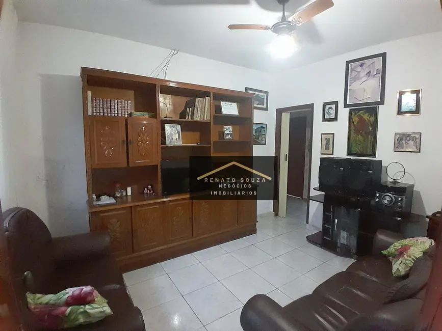 Casa com 2 quartos à venda, 500m2 em Peruibe - SP - imagem 4 Foto 4 de Casa com 2 quartos à venda, 500m2 em Peruibe - SP