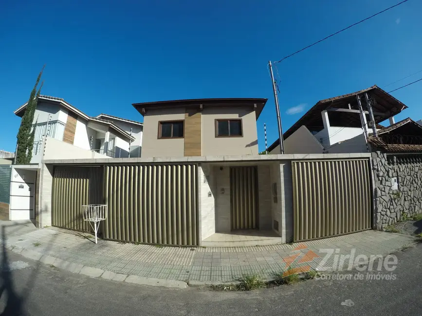 Foto 1 de Casa com 5 quartos à venda, 360m2 em Praia do Morro, Guarapari - ES