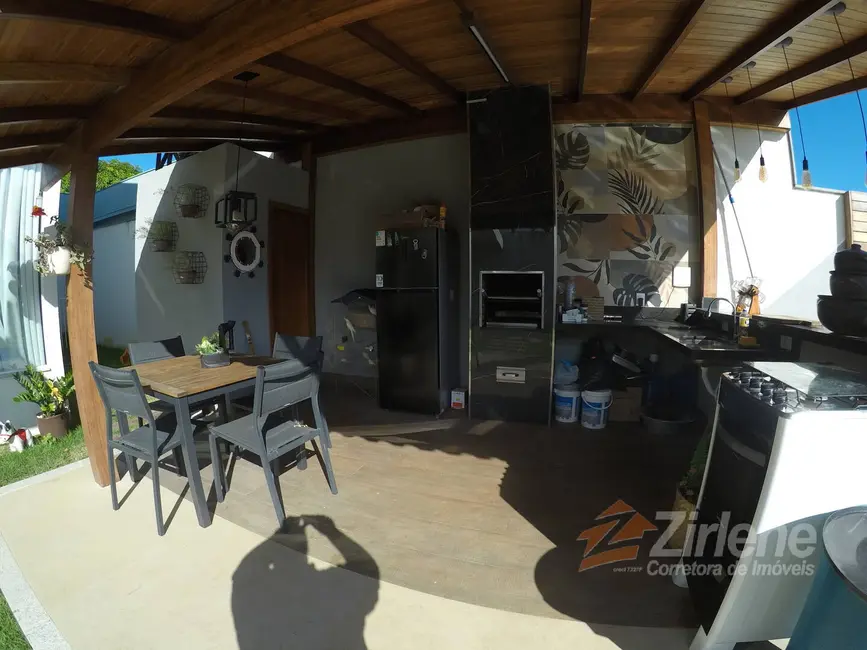 Foto 6 de Casa com 4 quartos à venda, 200m2 em Enseada Azul, Guarapari - ES