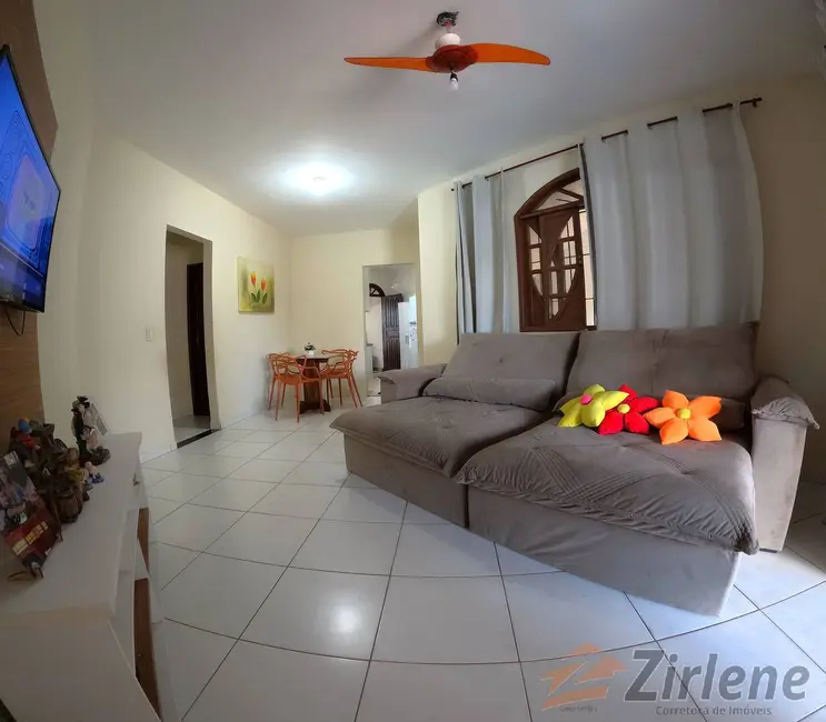 Casa com 3 quartos à venda, 300m2 em Itapebussu, Guarapari - ES - imagem 3 Foto 3 de Casa com 3 quartos à venda, 300m2 em Itapebussu, Guarapari - ES