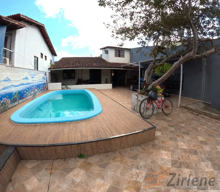 Foto 1 de Casa com 3 quartos à venda, 300m2 em Itapebussu, Guarapari - ES