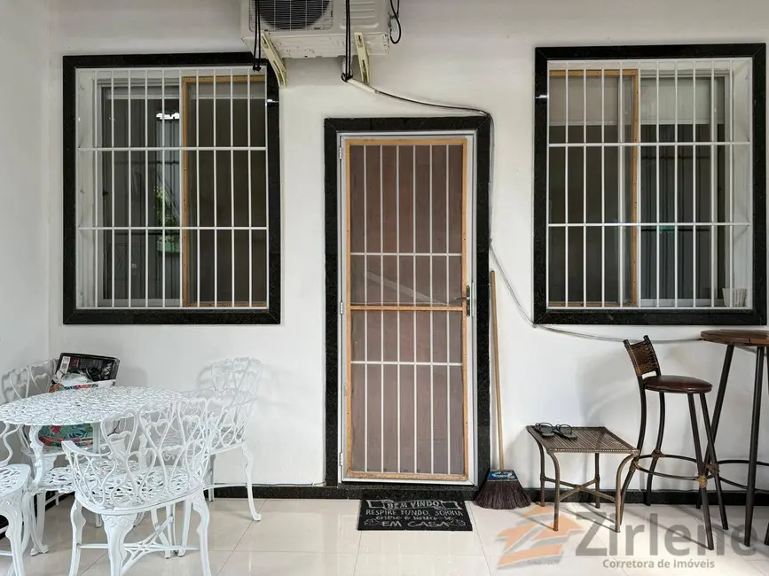 Casa com 3 quartos à venda, 83m2 em Praia do Morro, Guarapari - ES - imagem 6 Foto 6 de Casa com 3 quartos à venda, 83m2 em Praia do Morro, Guarapari - ES