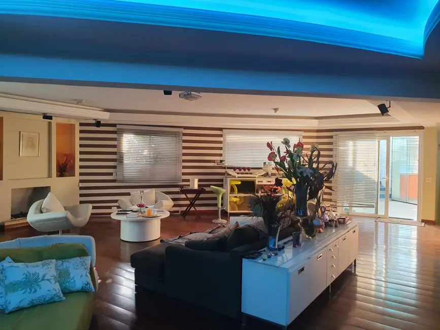 Foto 3 de Apartamento com 4 quartos à venda e para alugar, 550m2 em Real Parque, São Paulo - SP