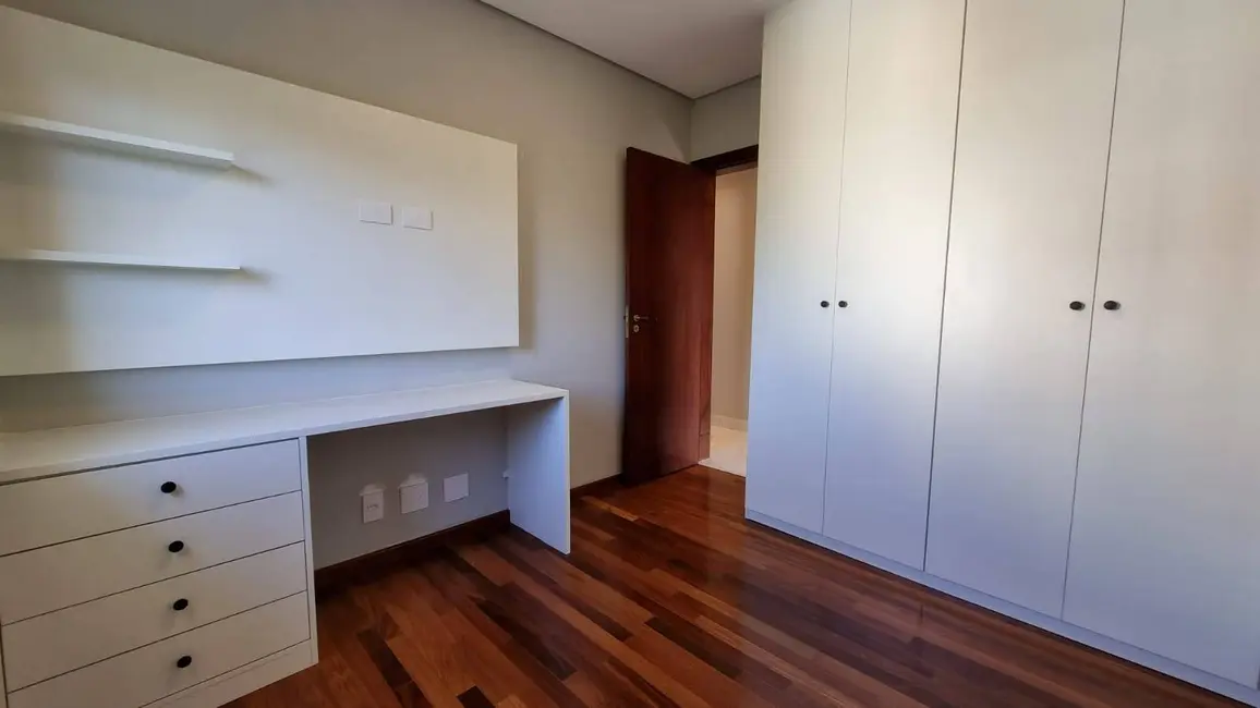 Apartamento com 4 quartos à venda, 195m2 em Jardim Ampliação, São Paulo - SP - imagem 8 Foto 8 de Apartamento com 4 quartos à venda, 195m2 em Jardim Ampliação, São Paulo - SP
