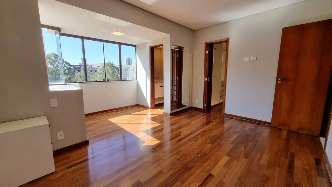 Apartamento com 4 quartos à venda, 195m2 em Jardim Ampliação, São Paulo - SP - imagem 5 Foto 5 de Apartamento com 4 quartos à venda, 195m2 em Jardim Ampliação, São Paulo - SP