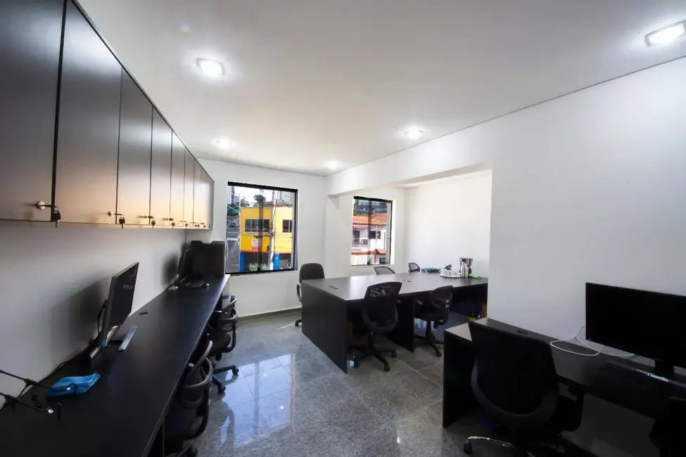 Sala Comercial para alugar, 30m2 em Jardim das Acácias, São Paulo - SP - imagem 4 Foto 4 de Sala Comercial para alugar, 30m2 em Jardim das Acácias, São Paulo - SP