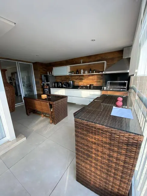 Apartamento com 3 quartos à venda, 177m2 em Jardim Monte Kemel, São Paulo - SP - imagem 8 Foto 8 de Apartamento com 3 quartos à venda, 177m2 em Jardim Monte Kemel, São Paulo - SP