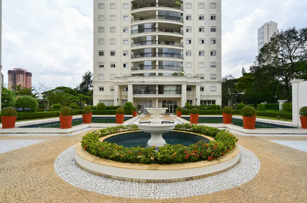 Foto 6 de Apartamento com 4 quartos à venda, 210m2 em Vila Sofia, São Paulo - SP