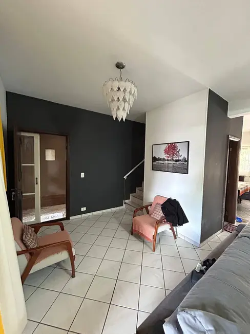 Foto 2 de Casa com 3 quartos à venda, 127m2 em Jardim Capão Redondo, São Paulo - SP