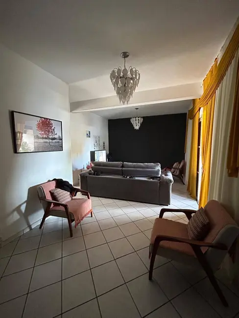 Foto 3 de Casa com 3 quartos à venda, 127m2 em Jardim Capão Redondo, São Paulo - SP