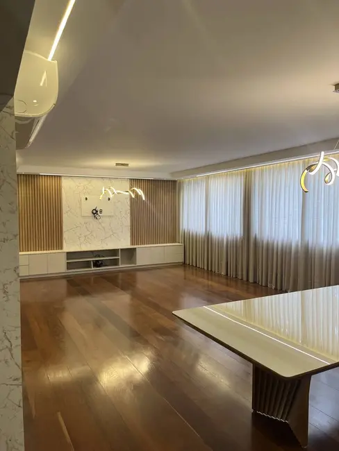 Foto 1 de Apartamento com 4 quartos à venda, 245m2 em Vila Suzana, São Paulo - SP