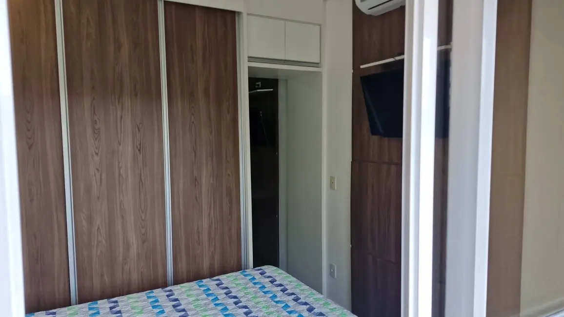 Foto 2 de Apartamento com 1 quarto à venda e para alugar, 27m2 em Granja Viana, Cotia - SP
