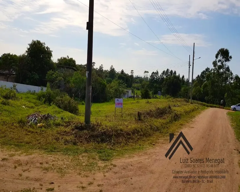 Foto 6 de Terreno / Lote à venda, 550m2 em Balneario Rincao - SC