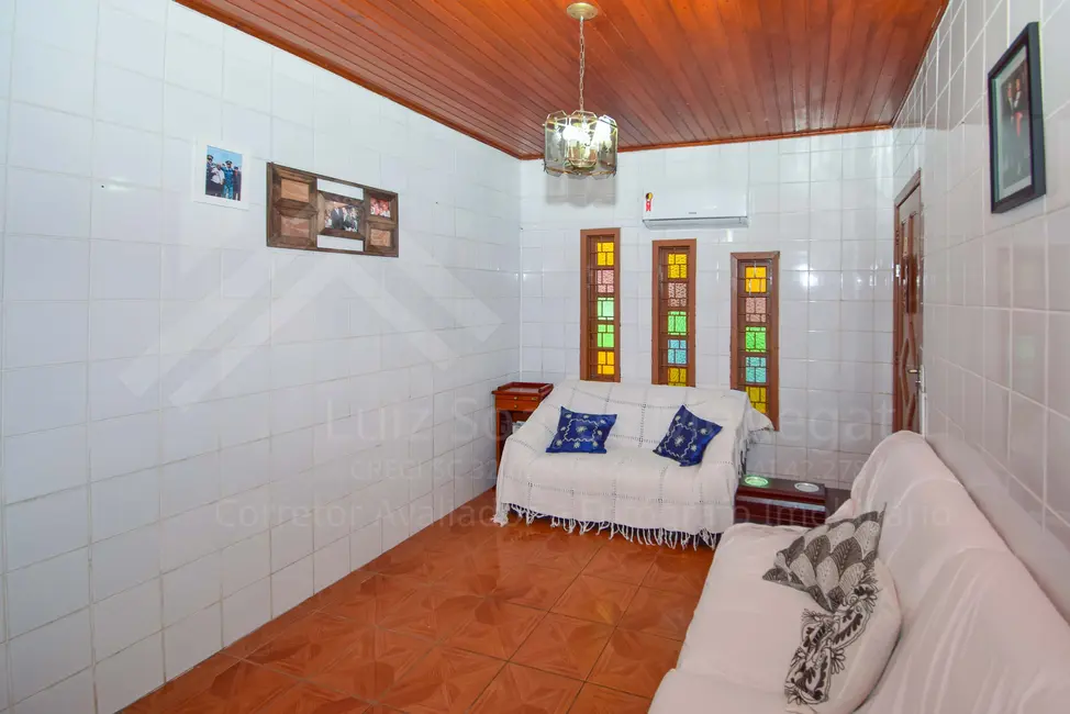 Casa com 3 quartos à venda, 143m2 em Balneario Rincao - SC - imagem 8 Foto 8 de Casa com 3 quartos à venda, 143m2 em Balneario Rincao - SC