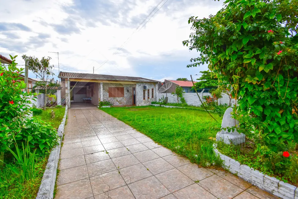 Foto 1 de Casa com 3 quartos à venda, 143m2 em Balneario Rincao - SC