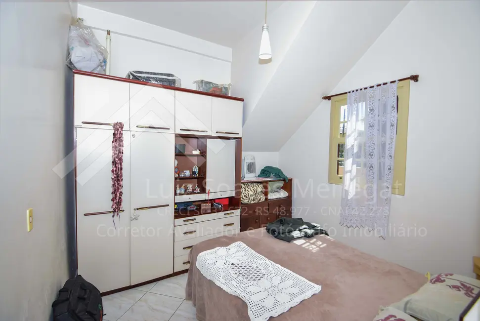 Casa com 5 quartos à venda, 190m2 em Centro, Balneario Rincao - SC - imagem 6 Foto 6 de Casa com 5 quartos à venda, 190m2 em Centro, Balneario Rincao - SC