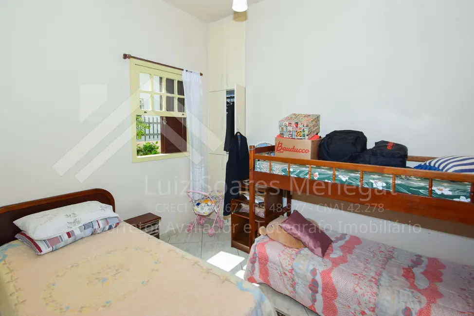 Casa com 5 quartos à venda, 190m2 em Centro, Balneario Rincao - SC - imagem 7 Foto 7 de Casa com 5 quartos à venda, 190m2 em Centro, Balneario Rincao - SC