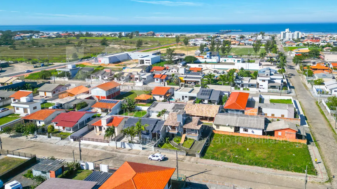 Casa com 3 quartos à venda, 180m2 em Balneario Rincao - SC - imagem 3 Foto 3 de Casa com 3 quartos à venda, 180m2 em Balneario Rincao - SC