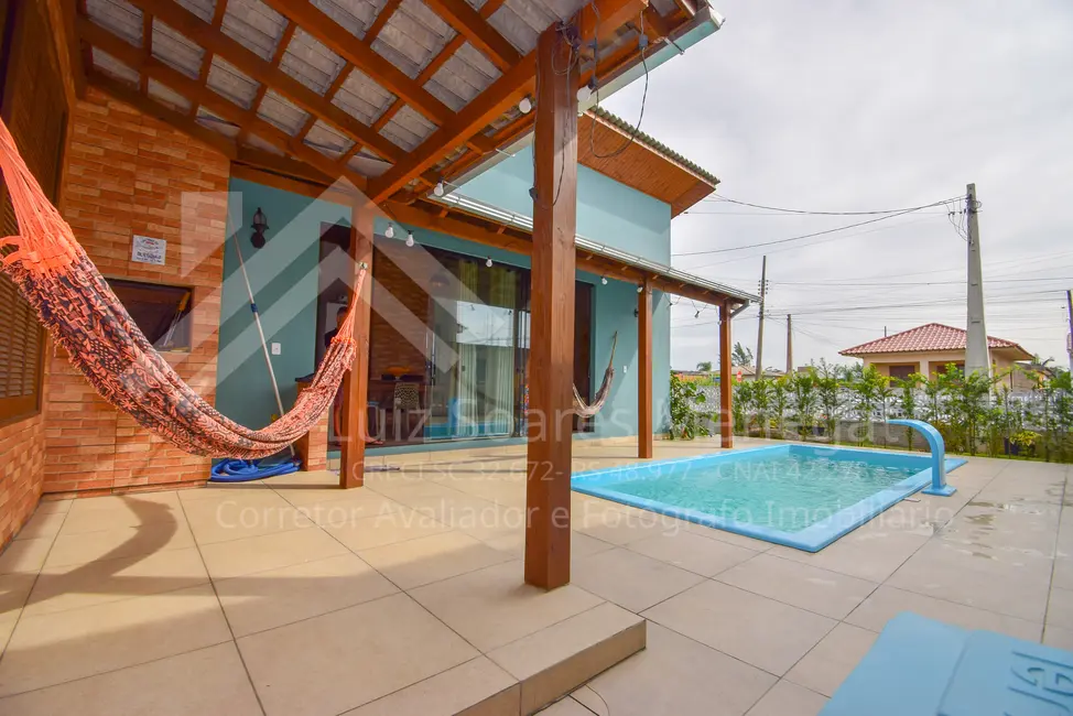 Casa com 2 quartos à venda, 100m2 em Centro, Balneario Rincao - SC - imagem 5 Foto 5 de Casa com 2 quartos à venda, 100m2 em Centro, Balneario Rincao - SC