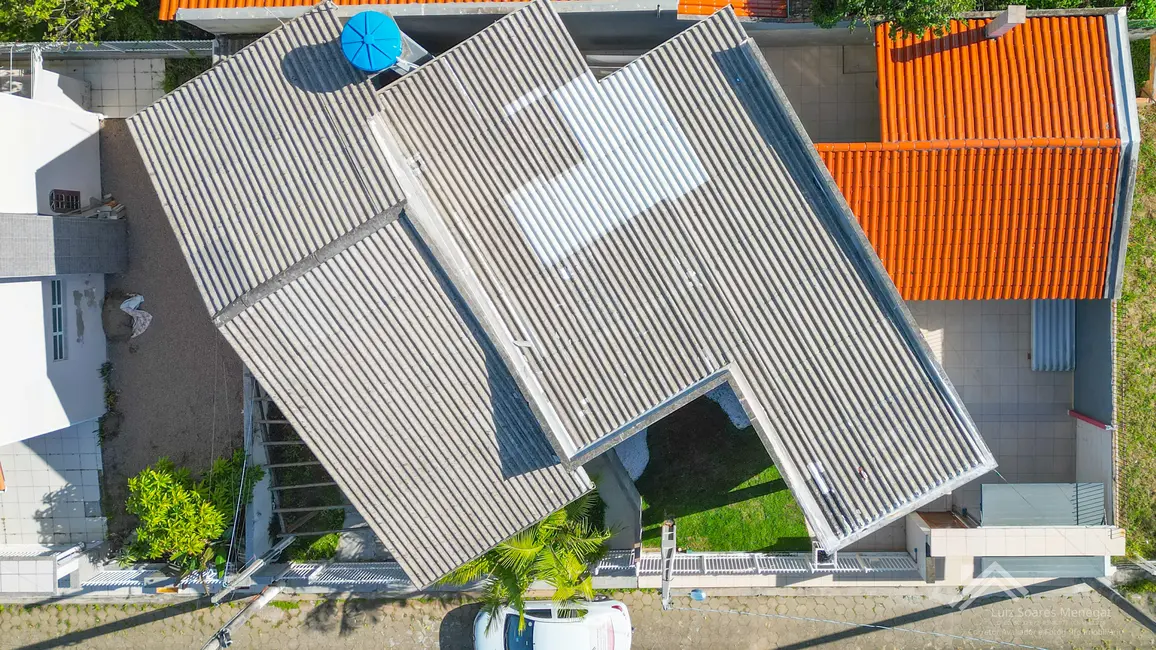 Casa com 3 quartos à venda em Balneario Rincao - SC - imagem 3 Foto 3 de Casa com 3 quartos à venda em Balneario Rincao - SC