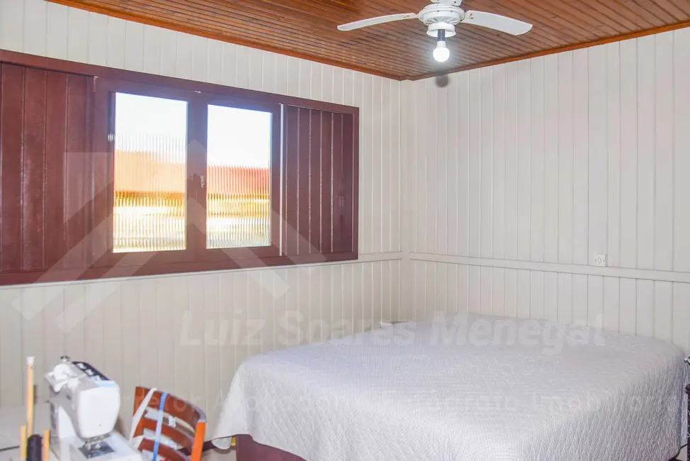 Casa com 5 quartos à venda, 208m2 em Balneario Rincao - SC - imagem 4 Foto 4 de Casa com 5 quartos à venda, 208m2 em Balneario Rincao - SC