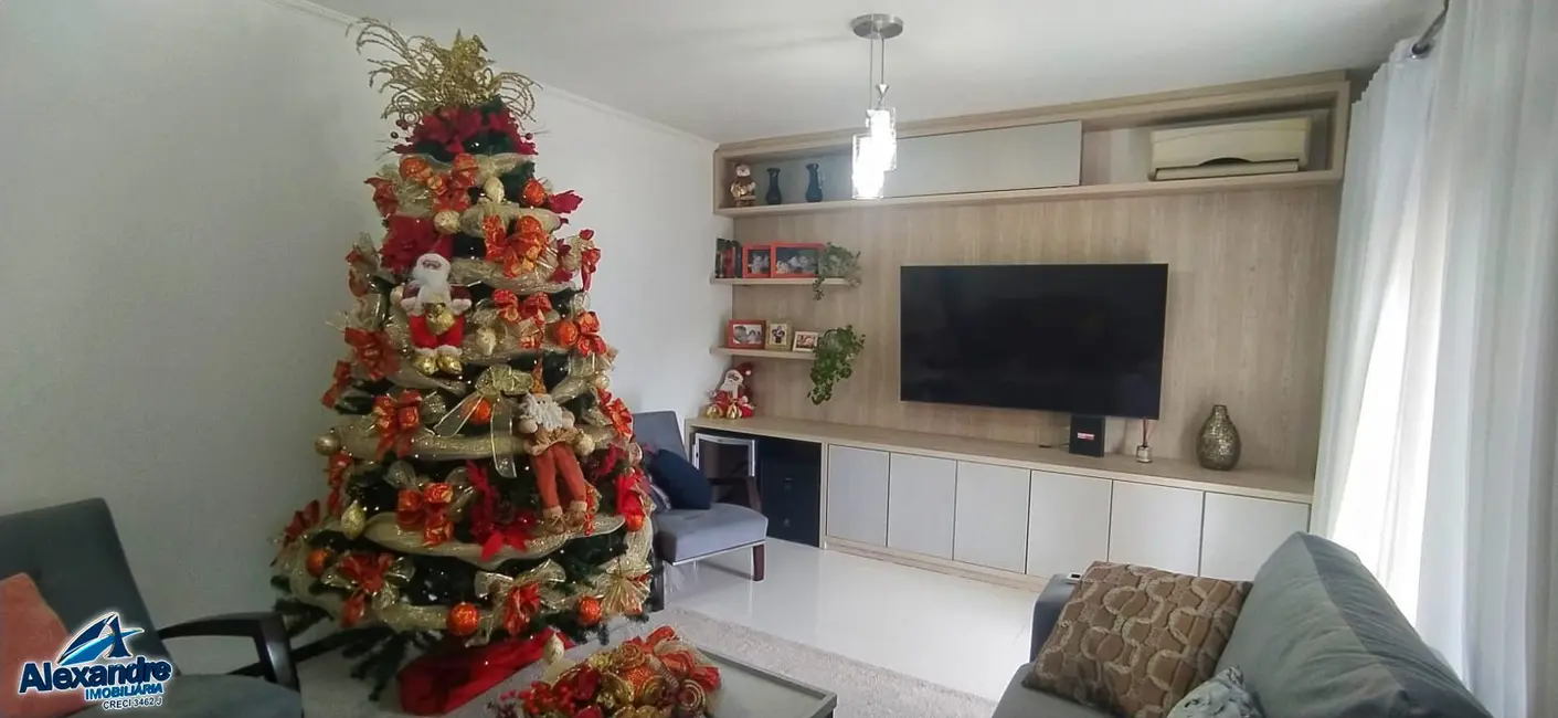Foto 5 de Casa com 4 quartos à venda, 300m2 em Tifa Martins, Jaragua Do Sul - SC