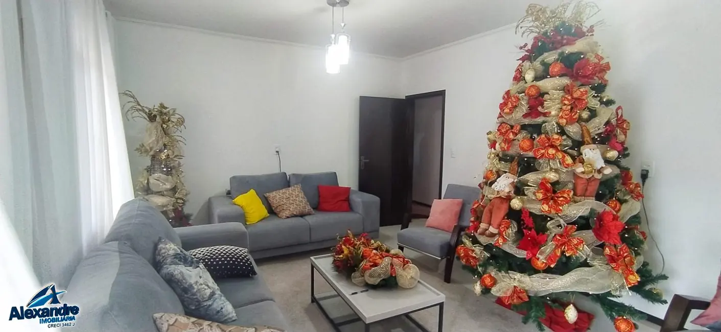 Foto 4 de Casa com 4 quartos à venda, 300m2 em Tifa Martins, Jaragua Do Sul - SC