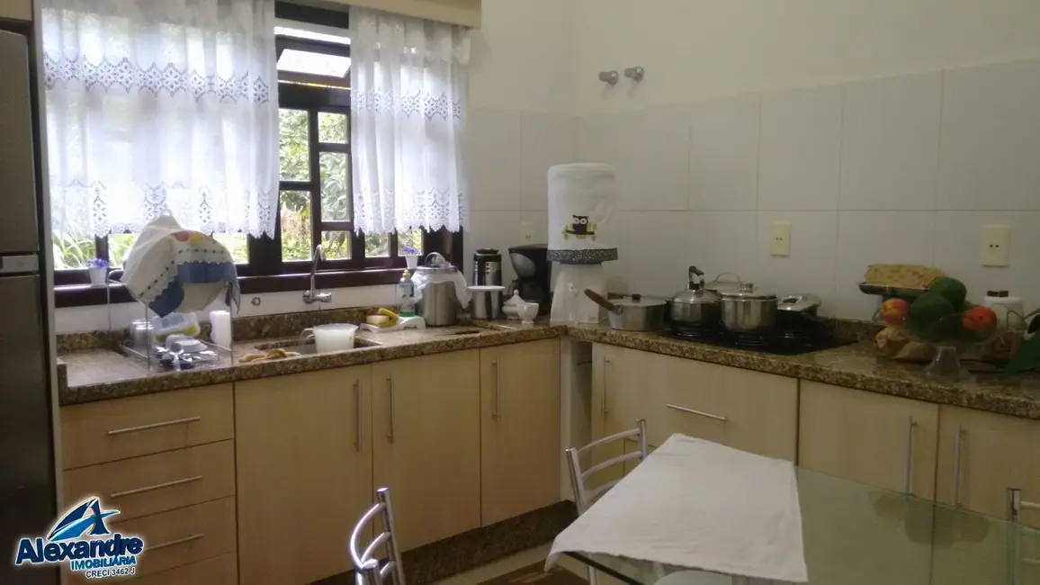 Casa com 3 quartos à venda, 187m2 em Vila Nova, Jaragua Do Sul - SC - imagem 4 Foto 4 de Casa com 3 quartos à venda, 187m2 em Vila Nova, Jaragua Do Sul - SC