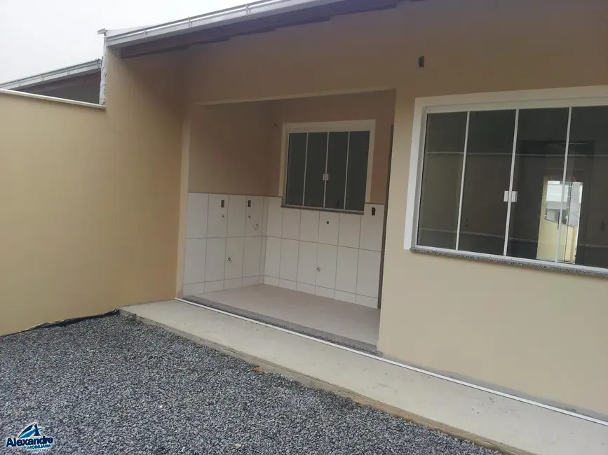 Casa com 3 quartos à venda, 80m2 em Barra do Rio Cerro, Jaragua Do Sul - SC - imagem 8 Foto 8 de Casa com 3 quartos à venda, 80m2 em Barra do Rio Cerro, Jaragua Do Sul - SC