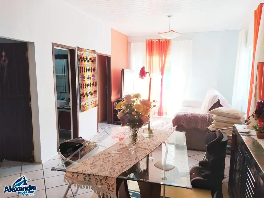 Casa com 5 quartos à venda, 200m2 em Jaraguá 99, Jaragua Do Sul - SC - imagem 3 Foto 3 de Casa com 5 quartos à venda, 200m2 em Jaraguá 99, Jaragua Do Sul - SC