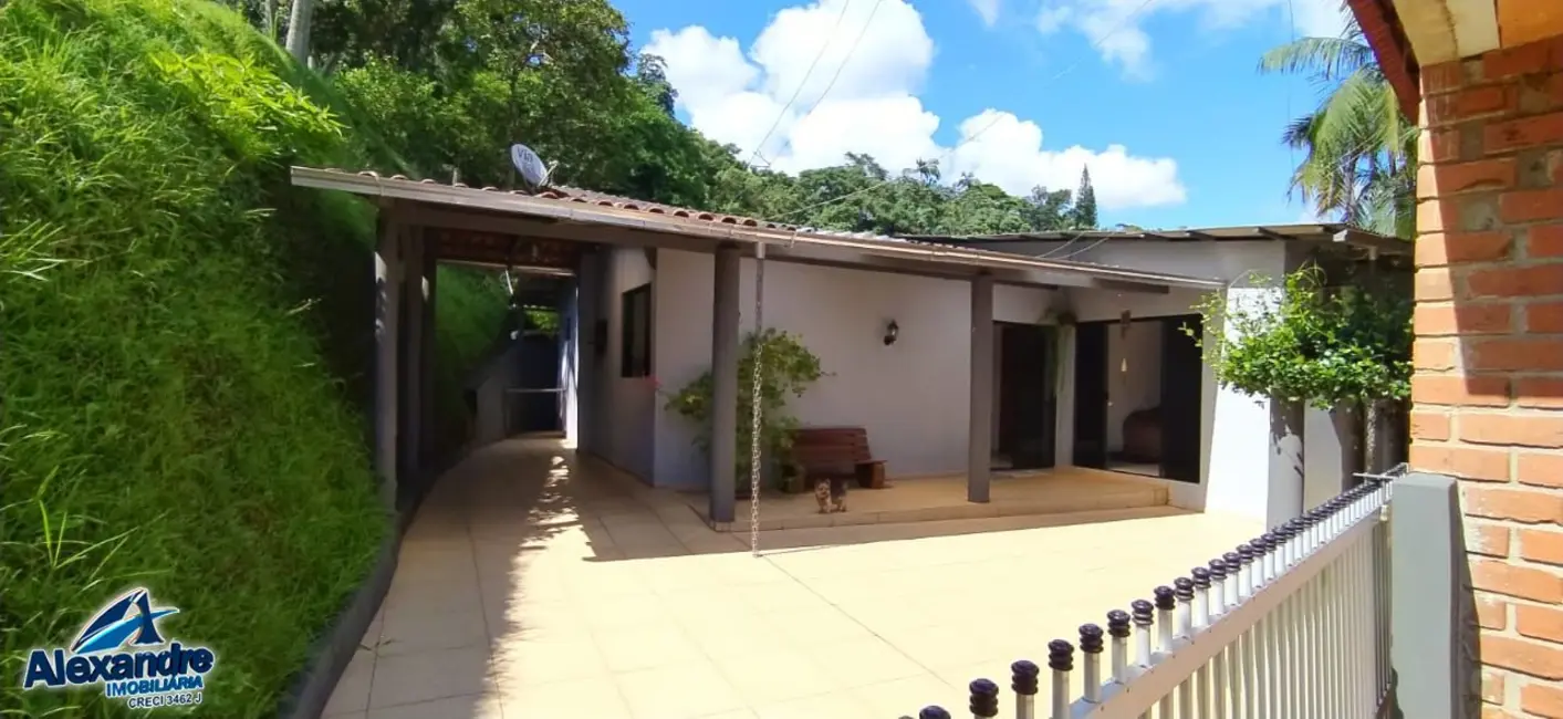 Foto 1 de Casa com 6 quartos à venda, 235m2 em Vila Nova, Jaragua Do Sul - SC