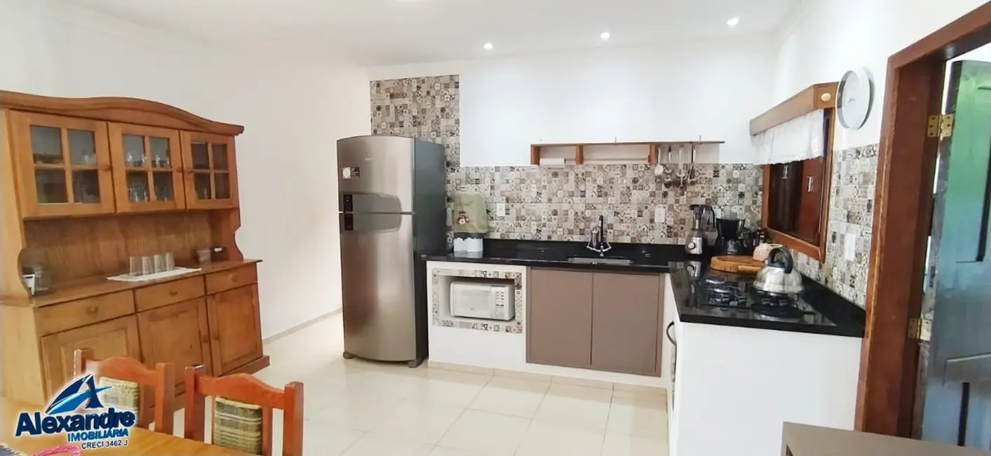 Casa com 6 quartos à venda, 235m2 em Vila Nova, Jaragua Do Sul - SC - imagem 8 Foto 8 de Casa com 6 quartos à venda, 235m2 em Vila Nova, Jaragua Do Sul - SC