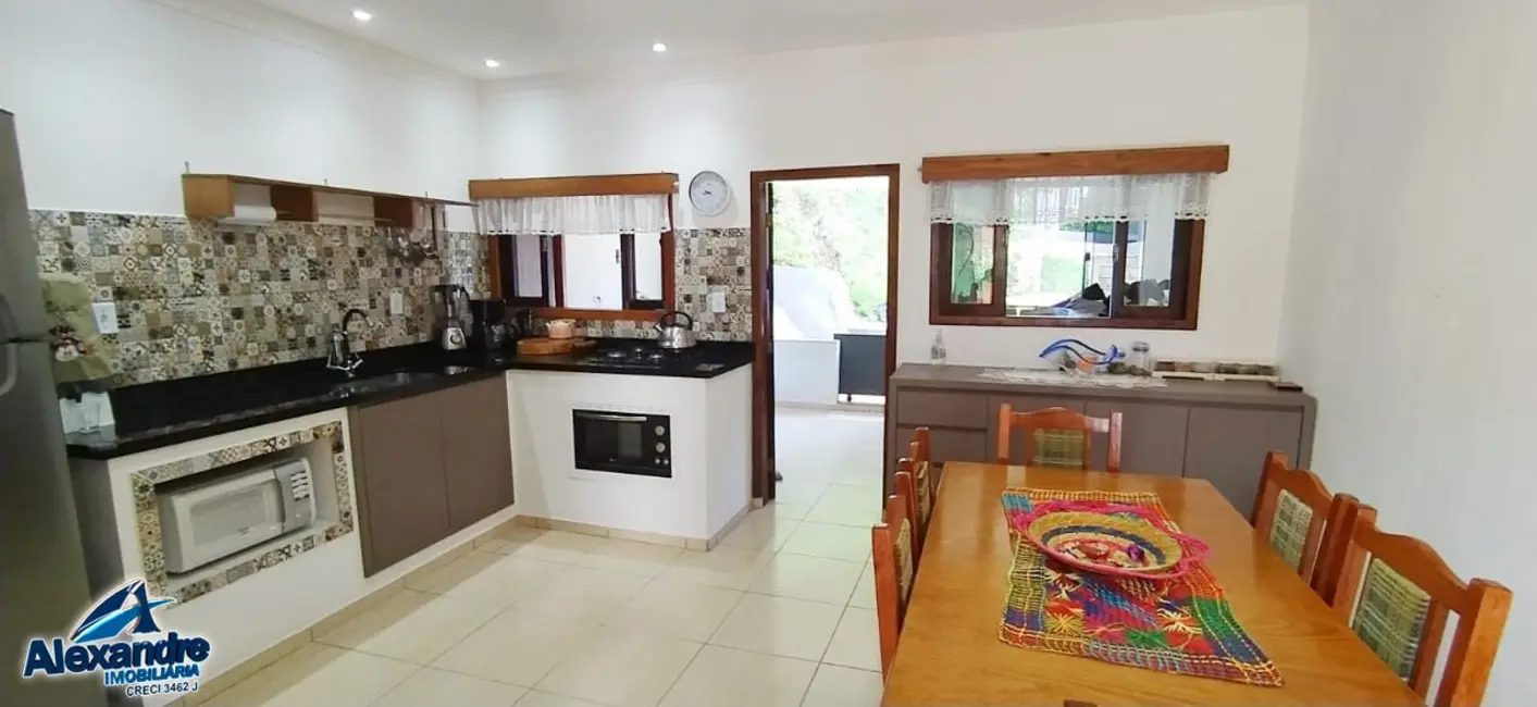 Casa com 6 quartos à venda, 235m2 em Vila Nova, Jaragua Do Sul - SC - imagem 6 Foto 6 de Casa com 6 quartos à venda, 235m2 em Vila Nova, Jaragua Do Sul - SC