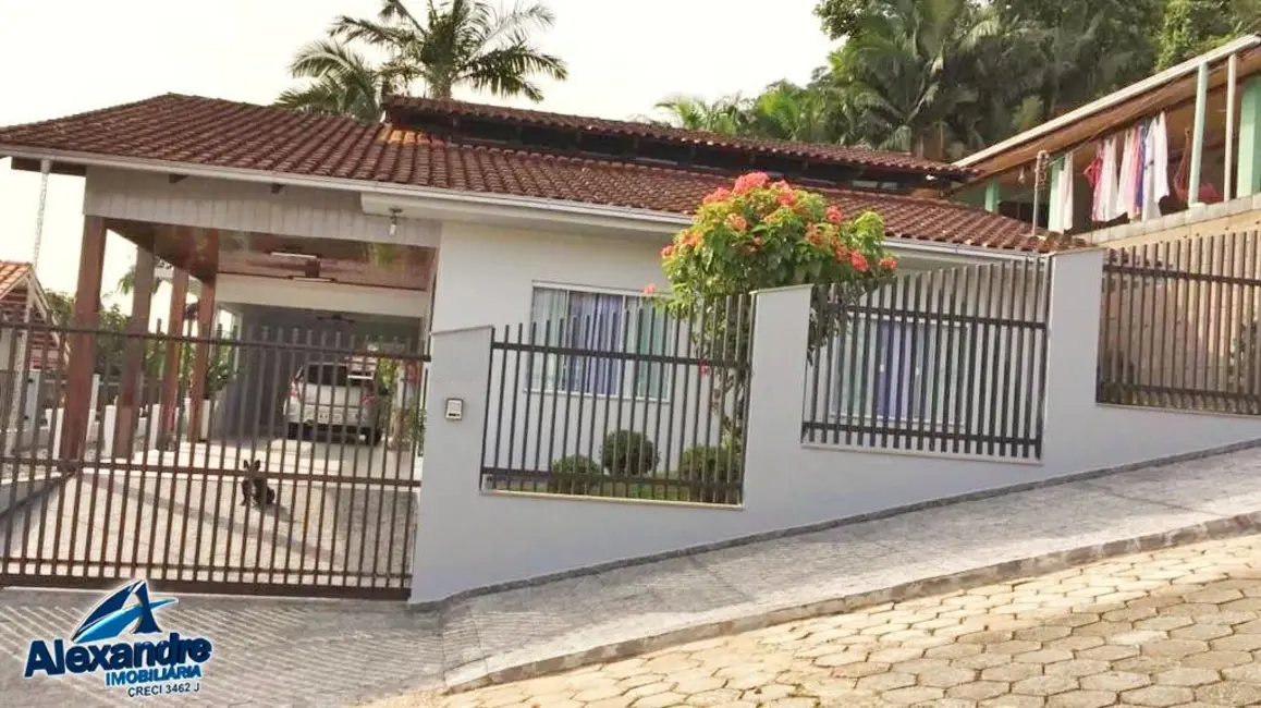 Foto 1 de Casa com 4 quartos à venda, 160m2 em Ilha da Figueira, Jaragua Do Sul - SC