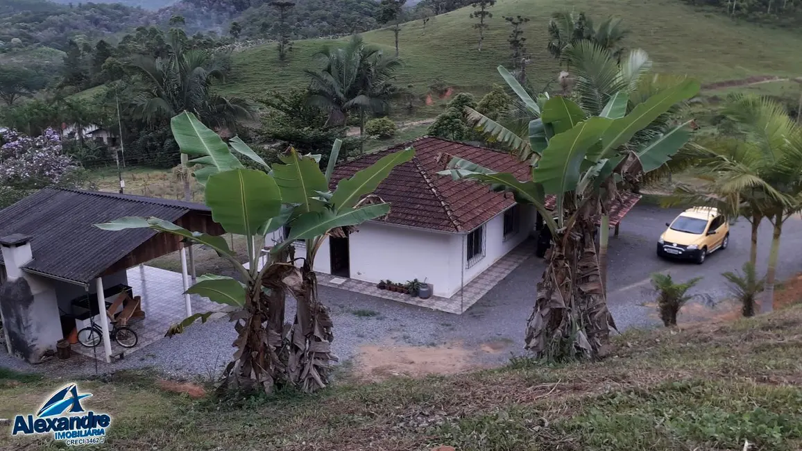 Chácara com 3 quartos à venda, 15000m2 em Três Rios do Norte, Jaragua Do Sul - SC - imagem 4 Foto 4 de Chácara com 3 quartos à venda, 15000m2 em Três Rios do Norte, Jaragua Do Sul - SC