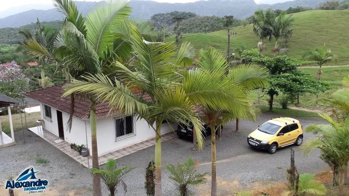 Chácara com 3 quartos à venda, 15000m2 em Três Rios do Norte, Jaragua Do Sul - SC - imagem 3 Foto 3 de Chácara com 3 quartos à venda, 15000m2 em Três Rios do Norte, Jaragua Do Sul - SC