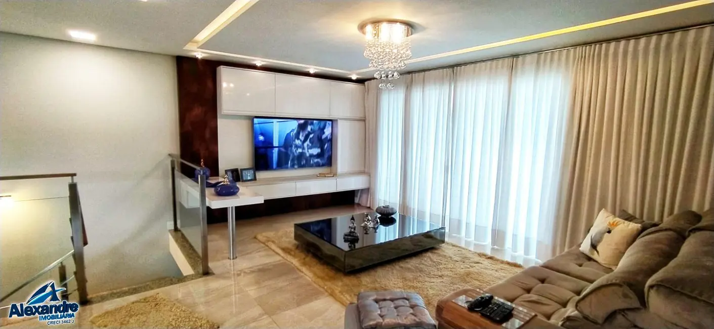 Apartamento com 3 quartos à venda, 206m2 em Centro, Guaramirim - SC - imagem 3 Foto 3 de Apartamento com 3 quartos à venda, 206m2 em Centro, Guaramirim - SC