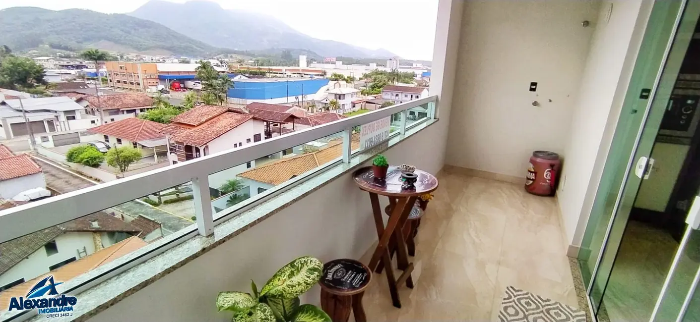 Apartamento com 3 quartos à venda, 206m2 em Centro, Guaramirim - SC - imagem 7 Foto 7 de Apartamento com 3 quartos à venda, 206m2 em Centro, Guaramirim - SC