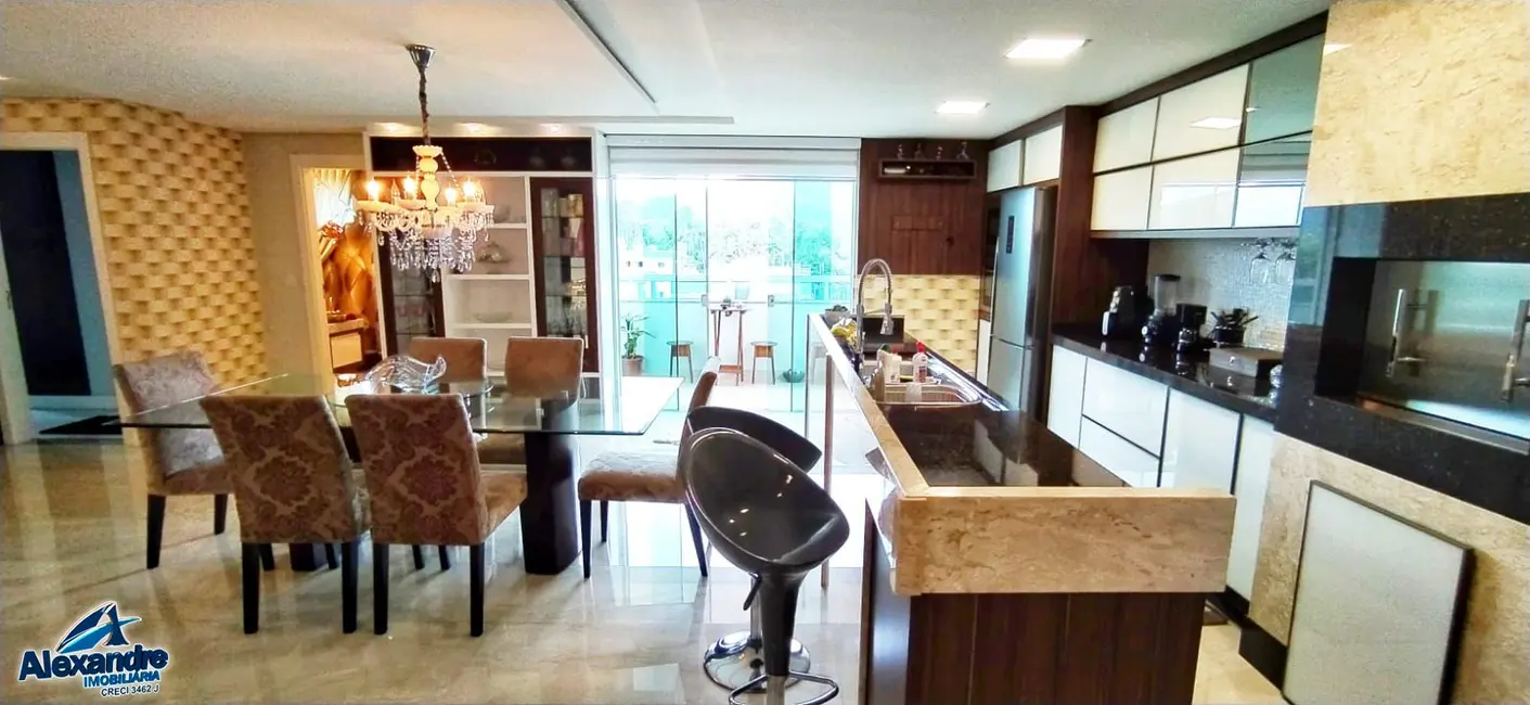 Foto 2 de Apartamento com 3 quartos à venda, 206m2 em Centro, Guaramirim - SC