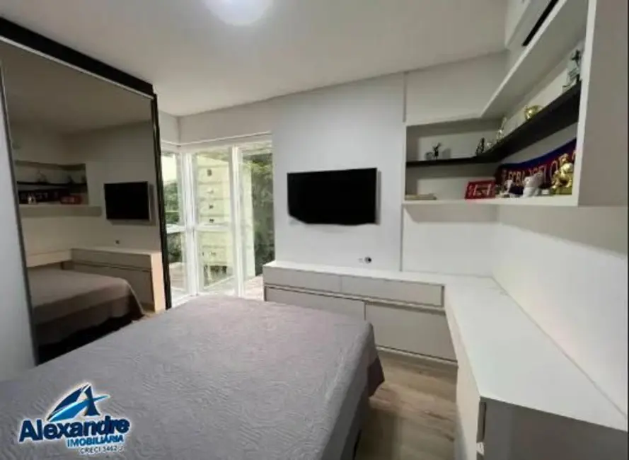 Apartamento com 3 quartos à venda, 129m2 em Centro, Jaragua Do Sul - SC - imagem 8 Foto 8 de Apartamento com 3 quartos à venda, 129m2 em Centro, Jaragua Do Sul - SC