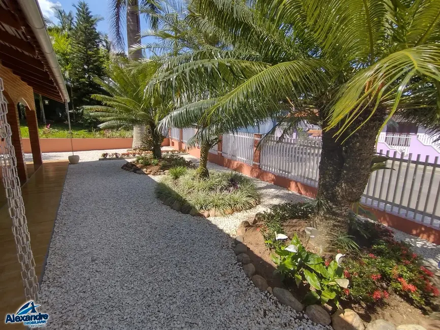 Foto 3 de Casa com 6 quartos à venda, 200m2 em Barra do Rio Cerro, Jaragua Do Sul - SC